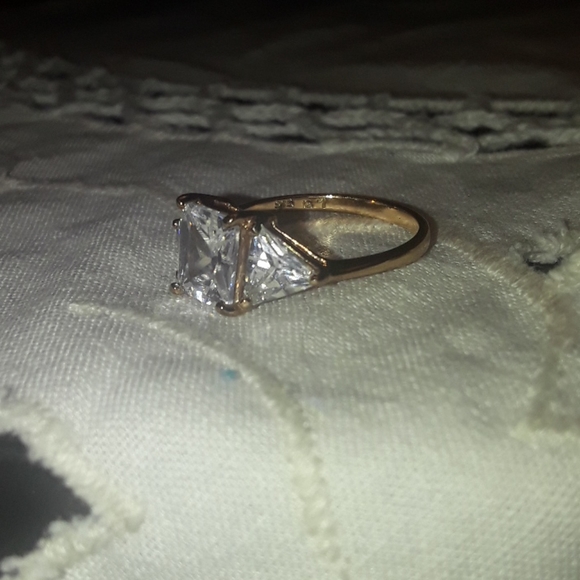 Ring - Picture 4 of 4